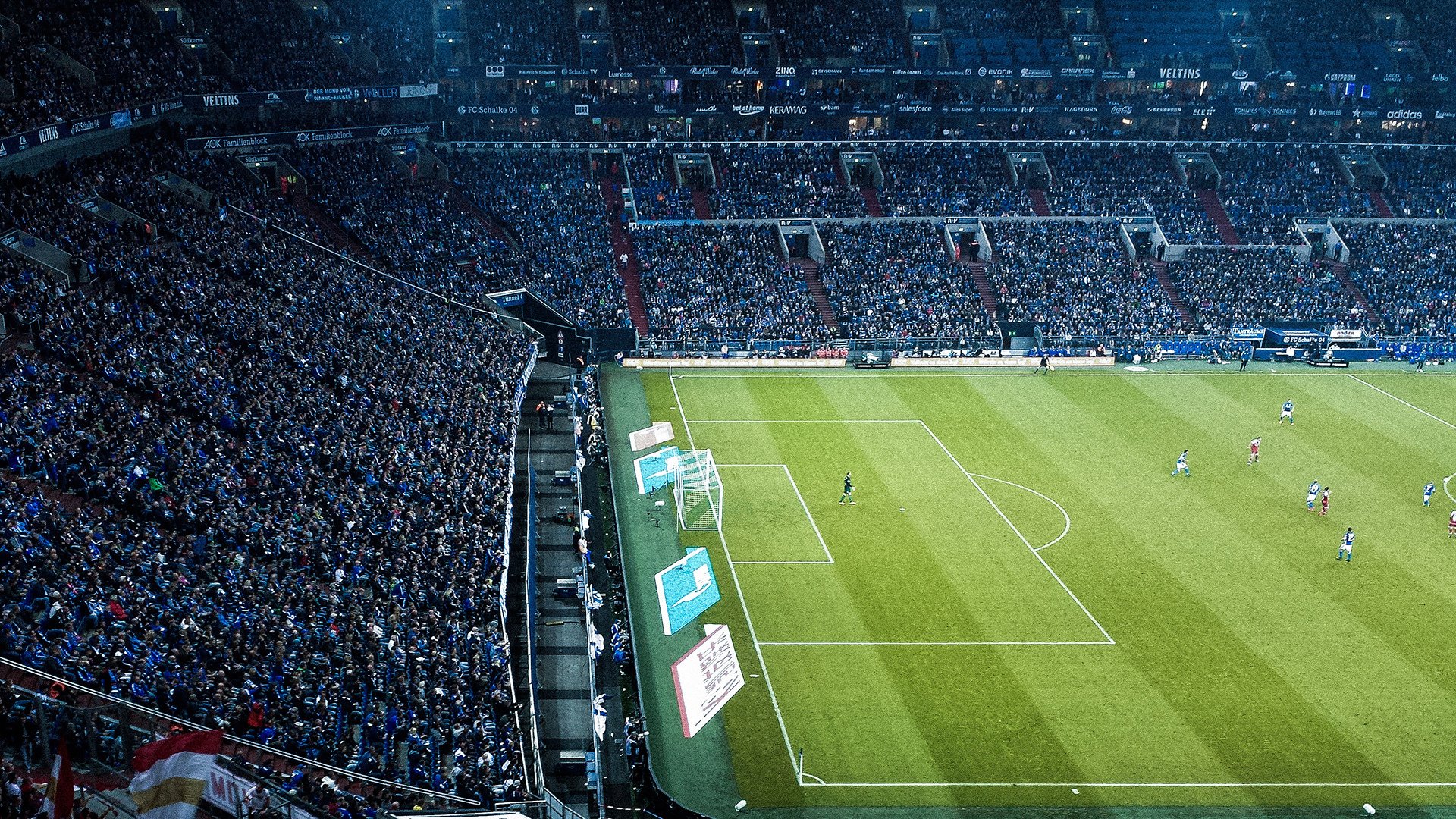 德甲团队合作：配合默契，攻防一体，德甲球队关系探究