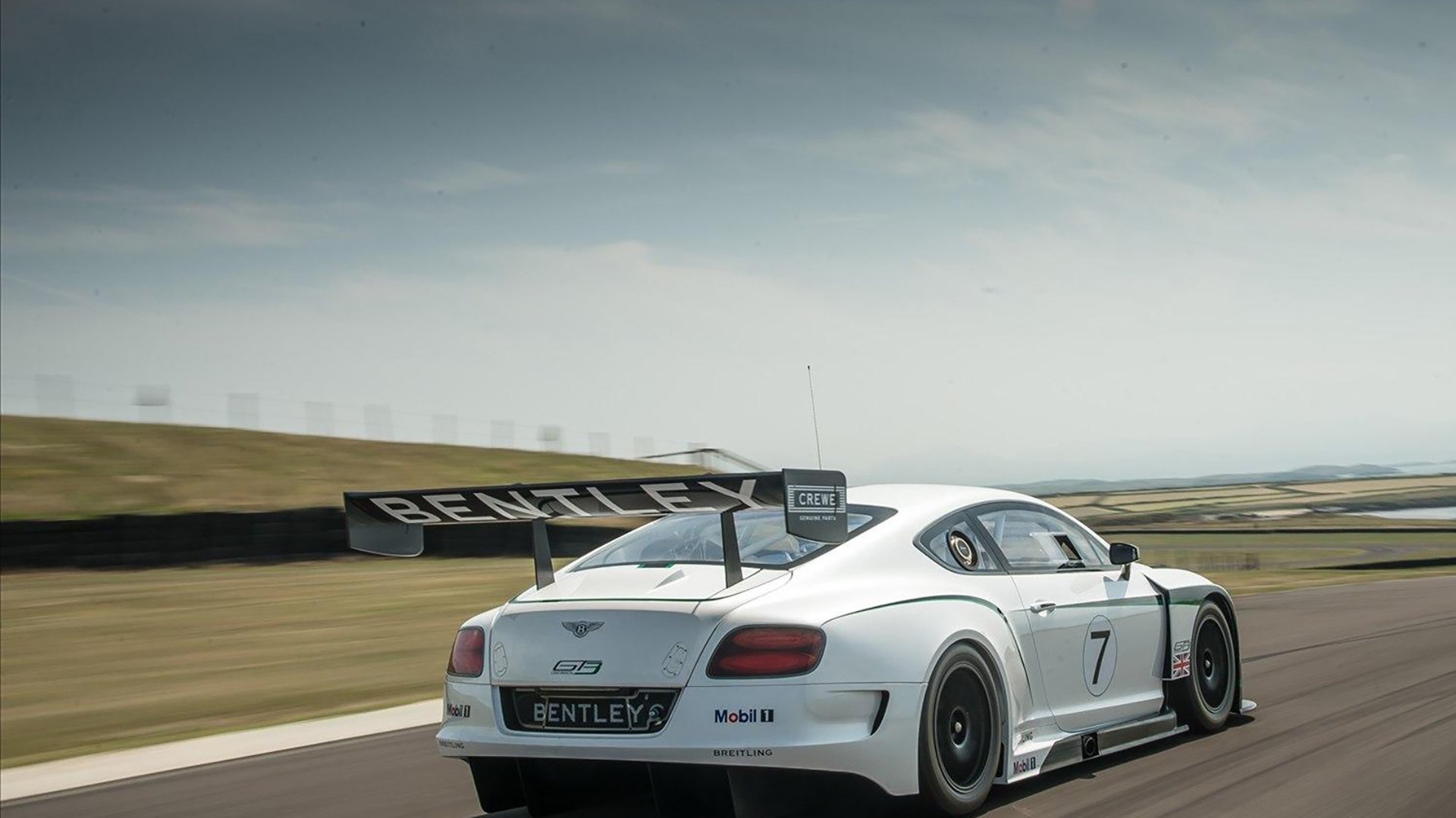 黎巴嫩男篮在西亚锦标赛中奋勇争先，体育迷期待更多奇迹，黎巴嫩男篮世界排名